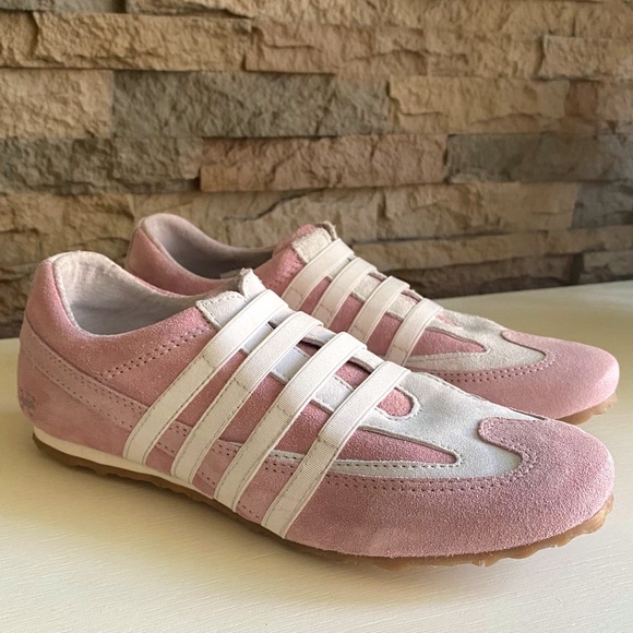 New Women's Pink Suede Sneakers - Picture 1 of 2